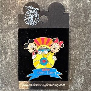 Disney Cruise Line Mickey and Minnie Pin, 2003